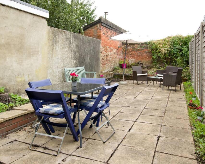 City Centre 4 Bedroom House Winchester Exterior photo